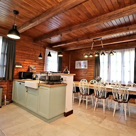 Feriehus Marcell Vendeghaz *